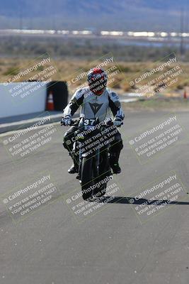 media/Jan-19-2023-Racers Edge (Thu) [[69d0b4dc55]]/B Group/Session 2 (Pit Exit)/